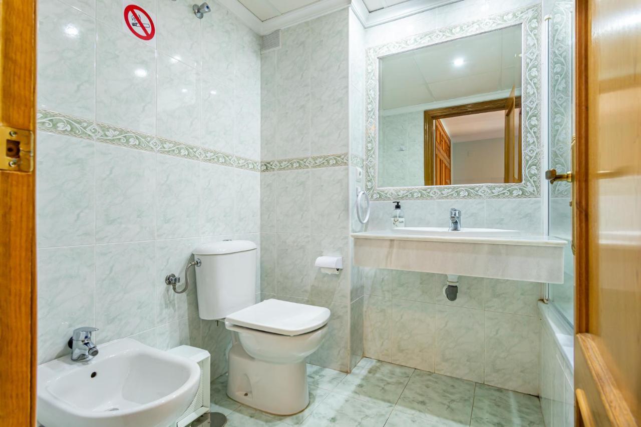 Sun & Sand Beach Apartment Марбелья Экстерьер фото