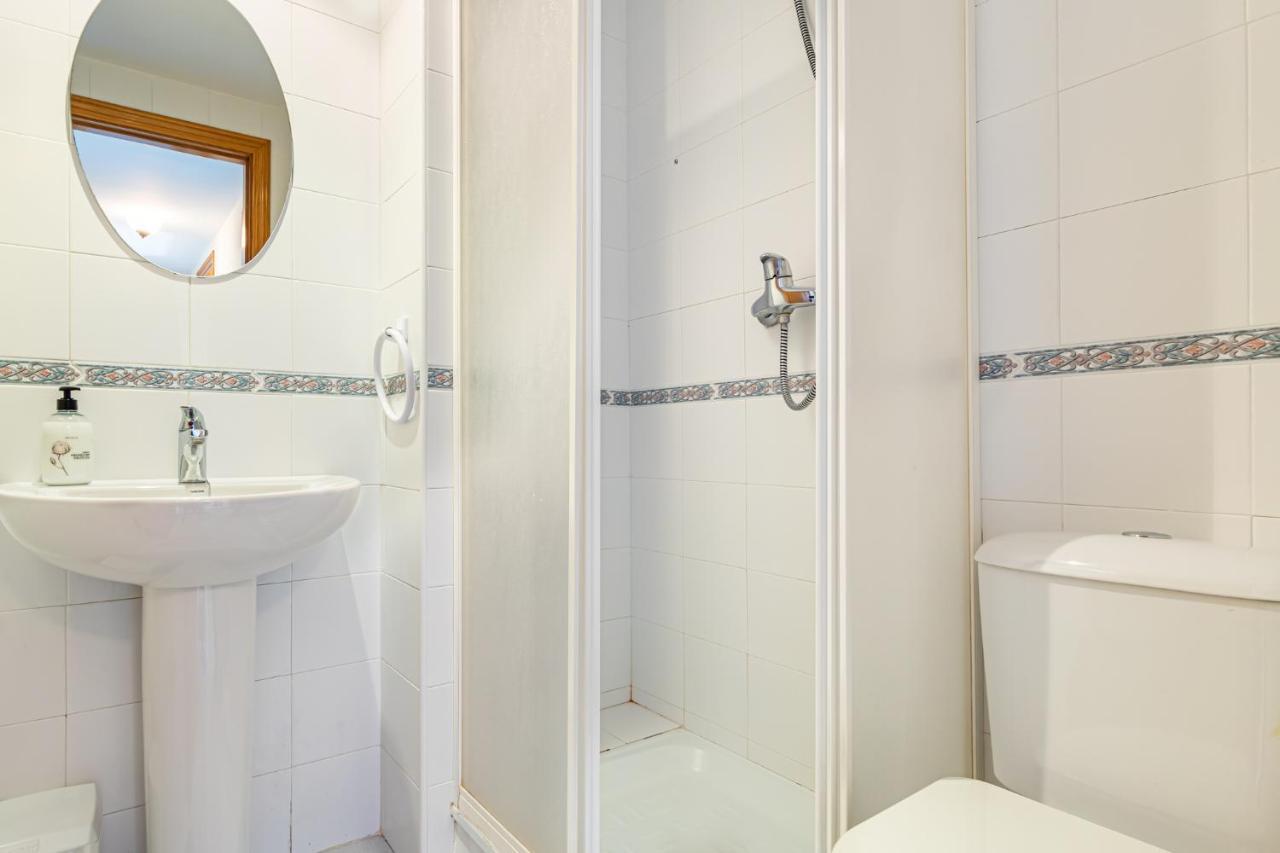 Sun & Sand Beach Apartment Марбелья Экстерьер фото
